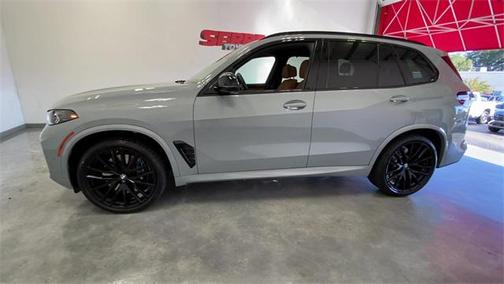2025 BMW X5 M60i