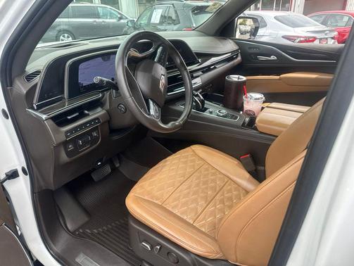Crystal White Tricoat 2022 Cadillac Escalade Premium Luxury