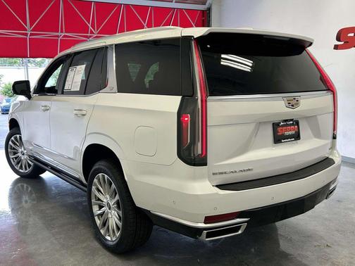 Crystal White Tricoat 2022 Cadillac Escalade Premium Luxury