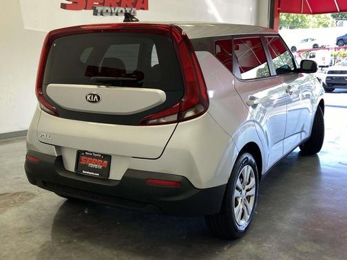 Sparkling Silver 2020 Kia Soul LX