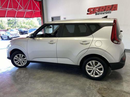 Sparkling Silver 2020 Kia Soul LX