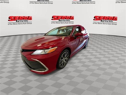 2023 Toyota Camry Hybrid XLE