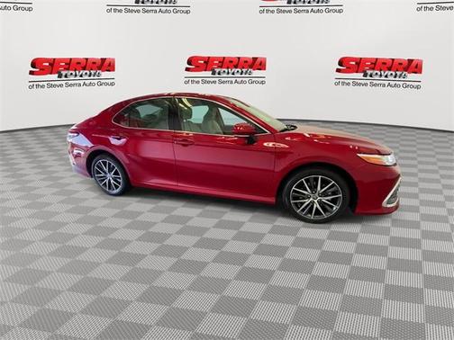 2023 Toyota Camry Hybrid XLE