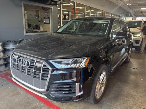 2024 Audi Q7 55 Premium Plus