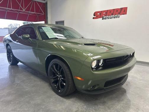 2018 Dodge Challenger SXT