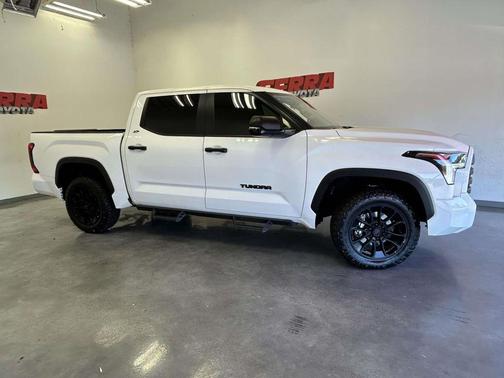 Ice Cap 2024 Toyota Tundra SR5