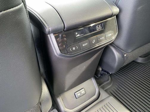 Heavy Metal 2026 Toyota Highlander Hybrid XLE