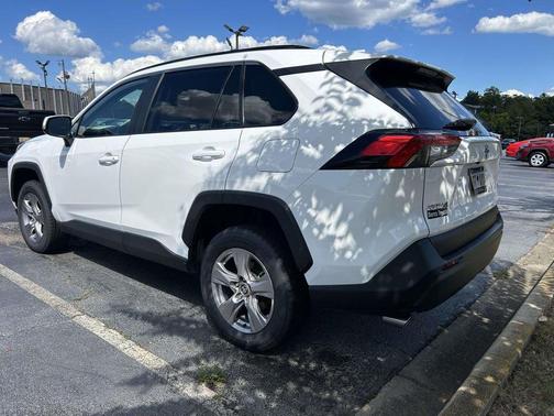 Ice Cap 2025 Toyota RAV4 XLE