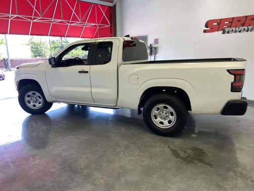 Glacier White 2022 Nissan Frontier S
