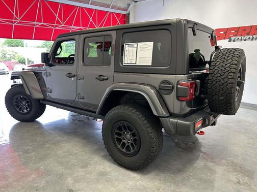 Granite Crystal Metallic Clearcoat 2023 Jeep Wrangler Rubicon