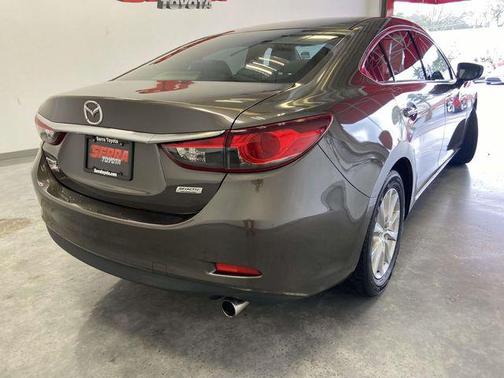 2016 Mazda Mazda6 i Sport