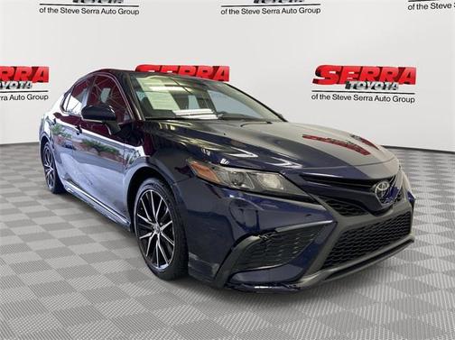 2022 Toyota Camry SE