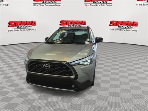 2025 Toyota Corolla Cross XLE