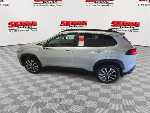 2025 Toyota Corolla Cross XLE