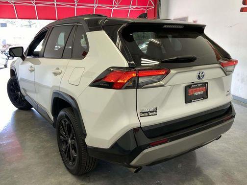 2023 Toyota RAV4 Hybrid SE