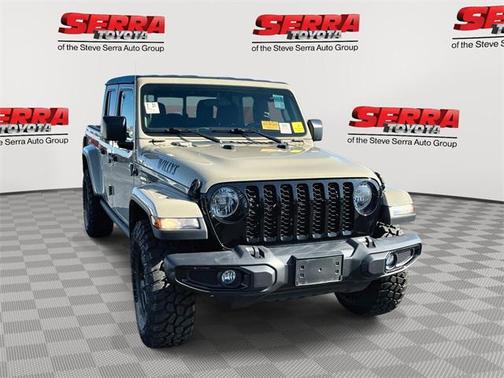 2022 Jeep Gladiator Sport