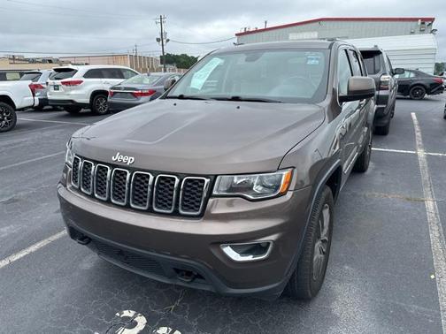 2020 Jeep Grand Cherokee Laredo