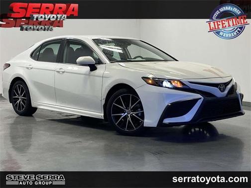 2024 Toyota Camry SE