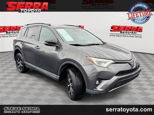 2017 Toyota RAV4 SE