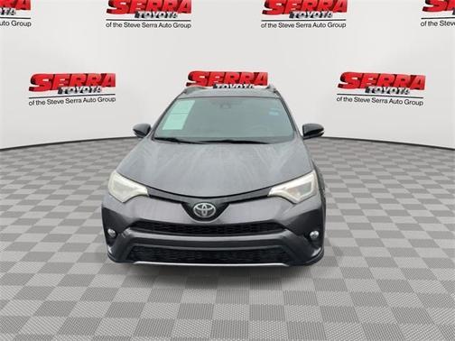 2017 Toyota RAV4 SE