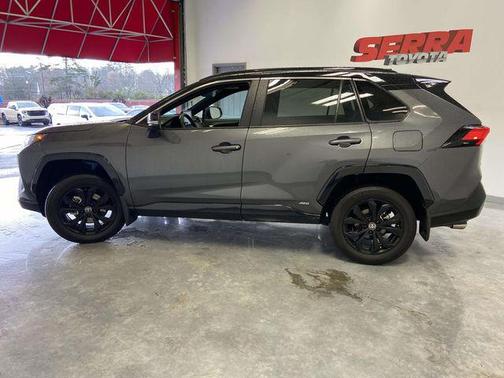 2024 Toyota RAV4 Hybrid SE