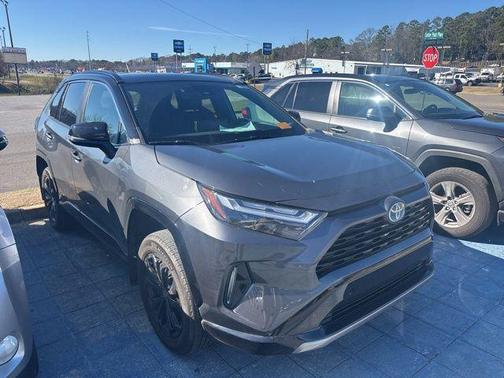 2024 Toyota RAV4 Hybrid SE