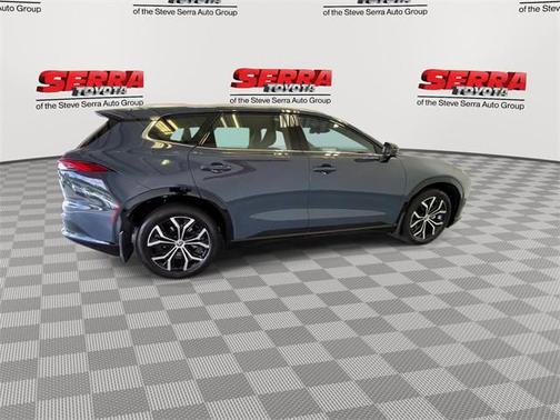 2025 Toyota Crown Signia XLE