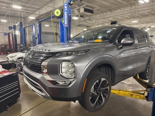 2023 Mitsubishi Outlander SE 2.5 2WD