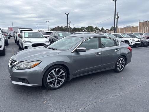 2016 Nissan Altima 2.5 SR