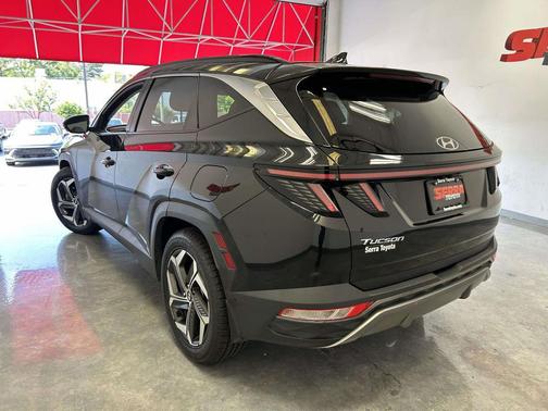 Phantom Black 2022 Hyundai TUCSON Limited