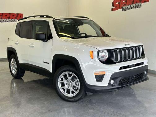 Alpine White Clearcoat 2023 Jeep Renegade Latitude