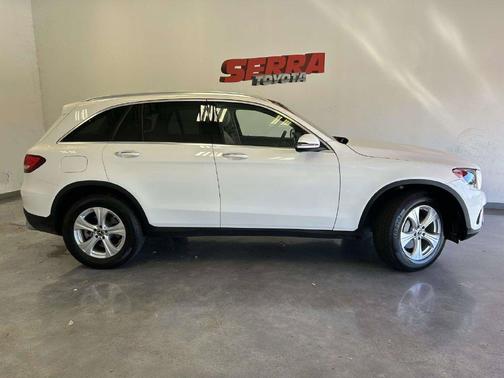 Polar White 2018 Mercedes-Benz GLC 300 Base