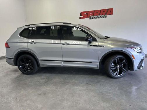 Silver Metallic 2023 Volkswagen Tiguan 2.0T SE R-Line Black
