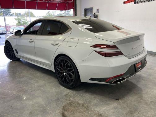 2023 Genesis G70 3.3T RWD
