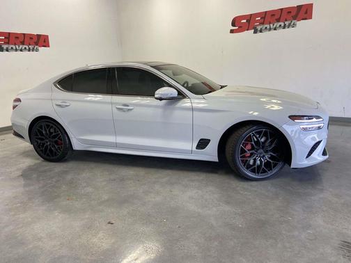 2023 Genesis G70 3.3T RWD