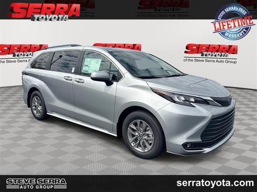 2025 Toyota Sienna XLE