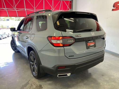 Obsidian Blue Pearl 2023 Honda Pilot AWD Sport