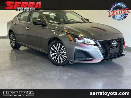 Gun Metallic 2024 Nissan Altima 2.5 SV