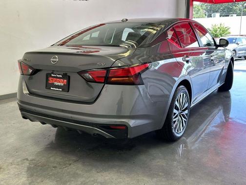 Gun Metallic 2024 Nissan Altima 2.5 SV
