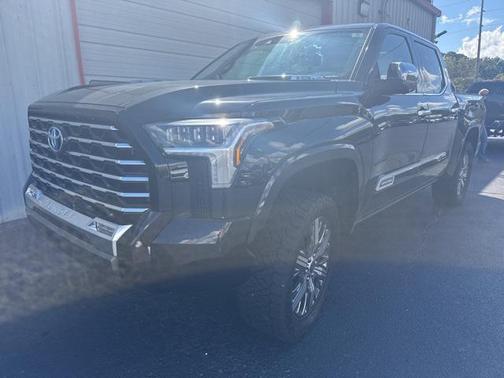 2023 Toyota Tundra Hybrid Capstone