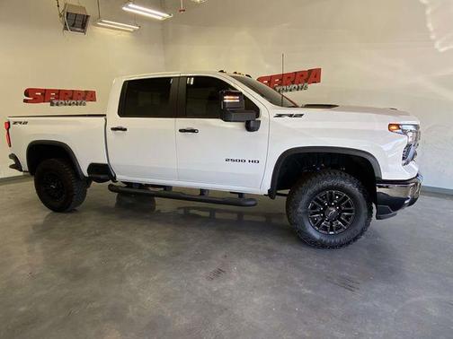 2025 Chevrolet Silverado 2500 4WD Crew Cab Standard Bed ZR2