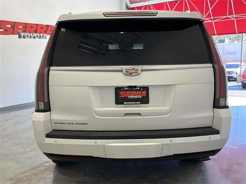 2018 Cadillac Escalade Platinum