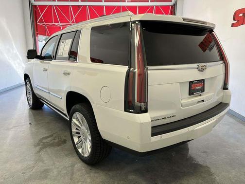 2018 Cadillac Escalade Platinum
