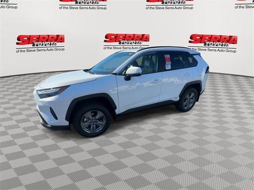 2025 Toyota RAV4 Hybrid XLE