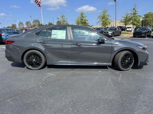 Underground 2026 Toyota Camry SE
