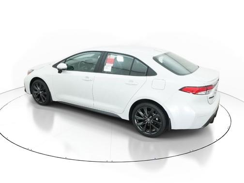 Wind Chill Pearl 2026 Toyota Corolla SE