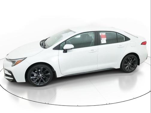 Wind Chill Pearl 2026 Toyota Corolla SE