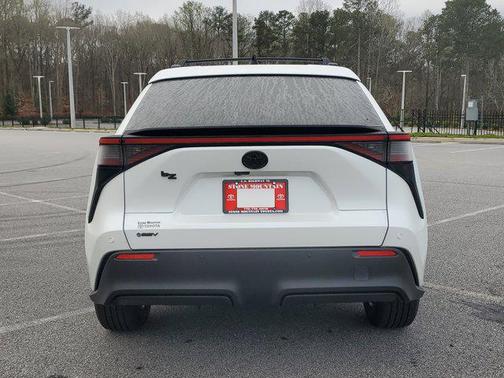 Wind Chill Pearl 2026 Toyota bZ XLE