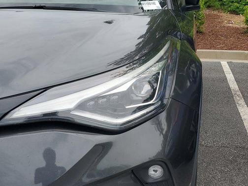 Magnetic Gray Metallic 2021 Toyota C-HR LE