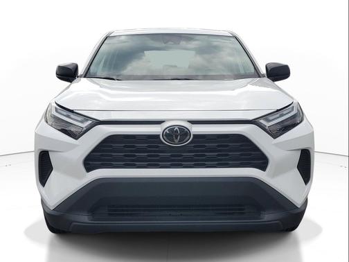 Ice Cap 2024 Toyota RAV4 LE